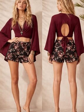 Nwt Iro Leather Shorts Lambskin Black Flowers Runway Ceremoni size 36 Paris